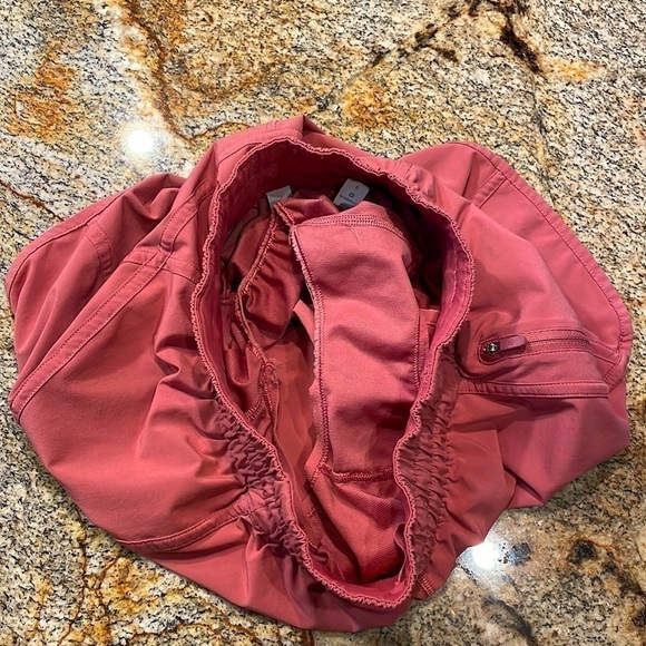 Lululemon Tracker Short V *4" Cherry Tint - Picture 5 of 7